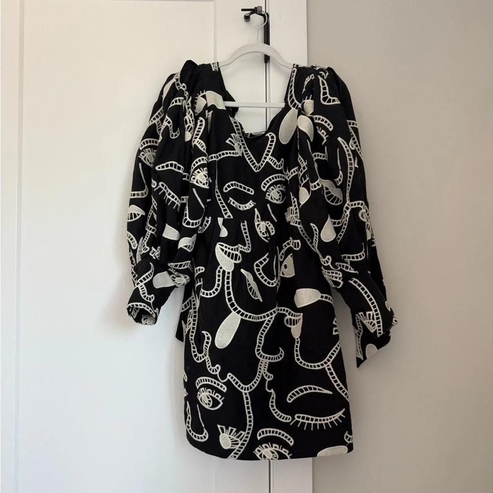 New FARM Rio Richelieu Faces Long Sleeve Mini Dress - Picture 3 of 7